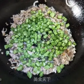 Make Puffed up with meat and eggs step 6