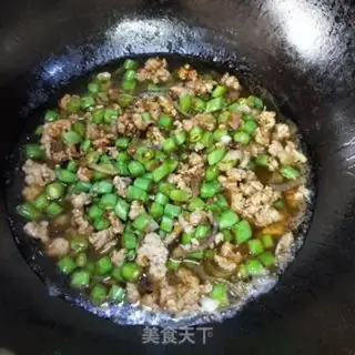 Make Puffed up with meat and eggs step 7