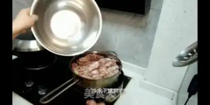 Make Chili fried chicken step 1