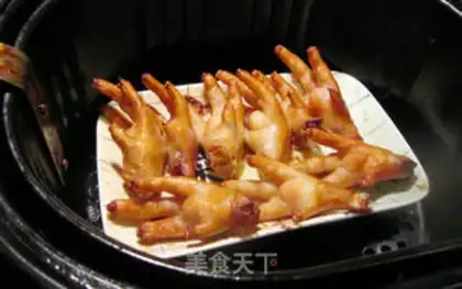 Make Quillin sauce phoenix claws step 1