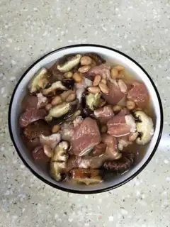 Make The elbow stew of mushroom peanuts step 2