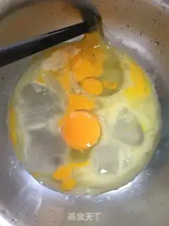Make Onion fried eggs step 3
