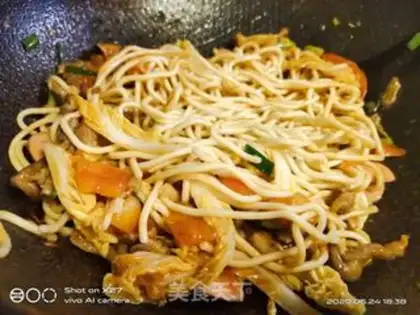 Make Ham sausage noodles step 5
