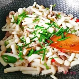 Make Seafood mushroom fried meat step 6