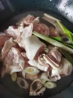 Make Pork hoof step 0