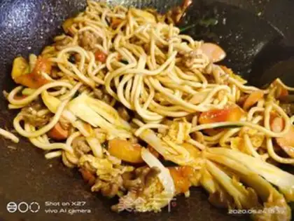 Make Ham sausage noodles step 8