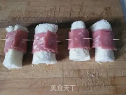 Make Toast bacon roll step 5