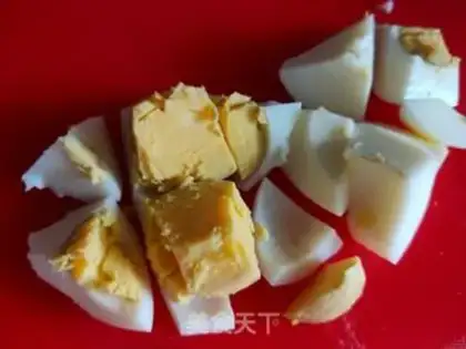 Make Egg and vegetable salad step 3