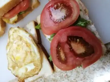 Make Sausage sandwich step 3