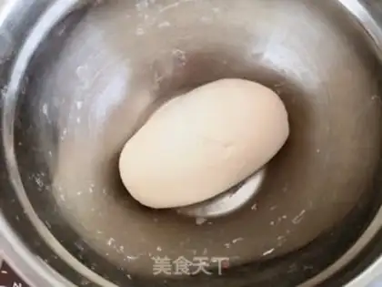 Make Snail buns step 1