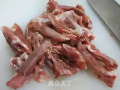 Make The fragrance duck collarbone step 1
