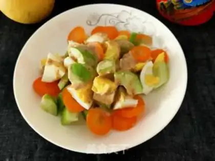 Make Egg and vegetable salad step 8