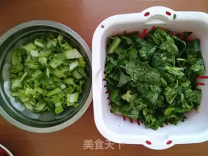 Make Tomato pickles. Noodles step 0