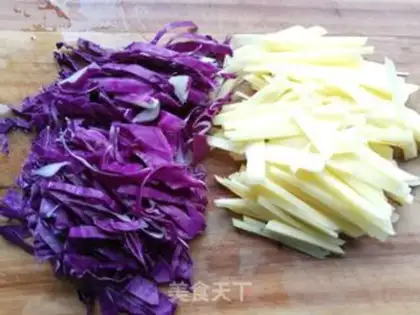 Make ♪ ♪ ♪ Purple, blue, fried potatoes ♪ step 1