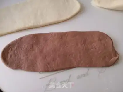 Make Snail buns step 7