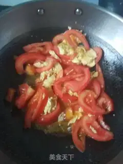 Make Tomato egg shaving noodles step 1
