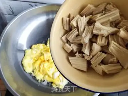 Make Scrambled eggs step 13