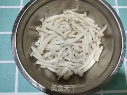 Make Hot white mushrooms step 3