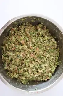Make Celery pork bun step 5