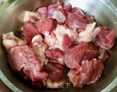 Make Beef stew with radish step 1