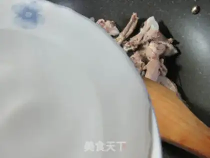 Make Curry potato duck collarbone step 2