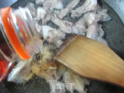 Make Curry potato duck collarbone step 3