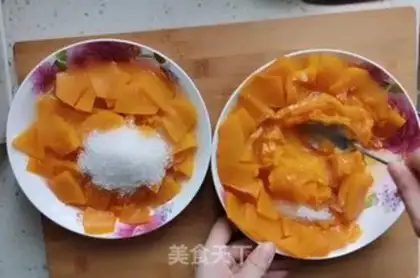 Make Pumpkin buns step 1