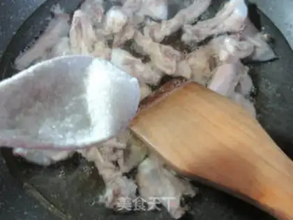 Make Curry potato duck collarbone step 6