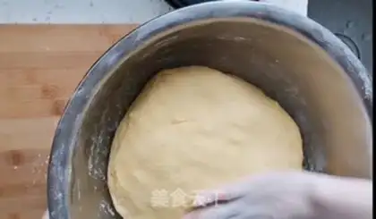 Make Pumpkin buns step 2