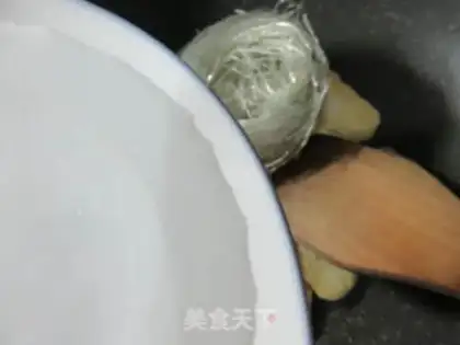 Make Sour chickens make red fries step 4