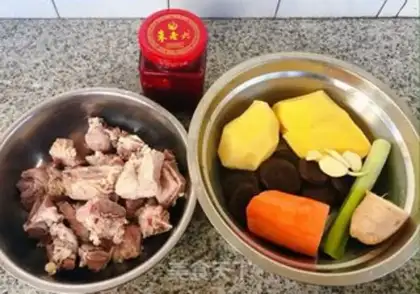 Make Cream steak stew step 0