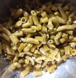 Make Garlic soybeans step 1