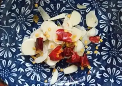 Make Garlic soybeans step 2