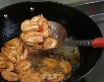 Make Pretzels, prawns step 4