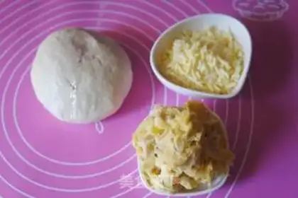 Make The durian pizza step 1