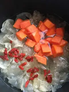 Make Silver ear papaya soup step 8