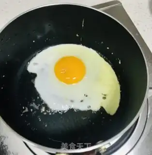 Make Cheese and eggs step 1