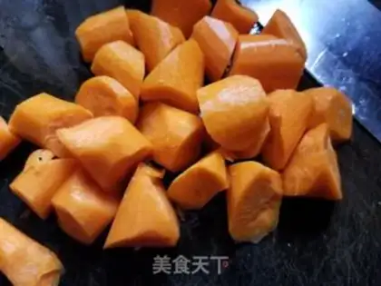 Make Carrot Mountain medicine sea soup step 2