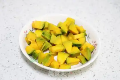 Make Pumpkin porridge step 1