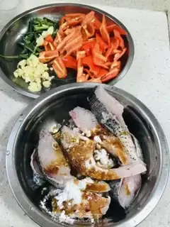 Make Spicy fish step 1