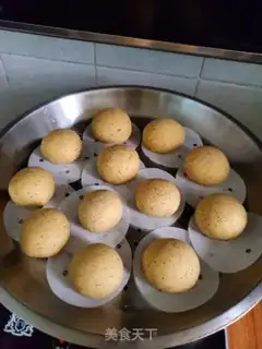 Make Red-tree pumpkin buns step 8
