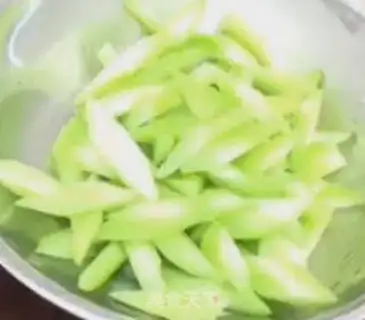 Make Five peanuts step 2