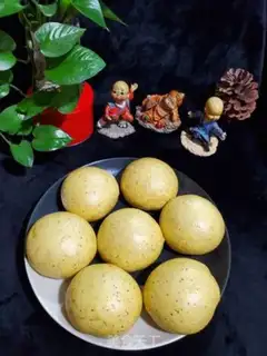 Make Red-tree pumpkin buns step 10