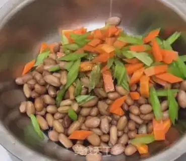 Make Five peanuts step 5