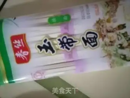 Make Onion noodles step 0