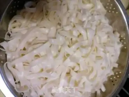 Make Onion noodles step 2