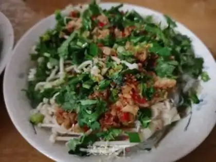 Make A fan of golden mushrooms step 3