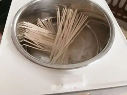 Make Egghand noodles step 2