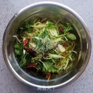 Make Cold bean sprouts step 3
