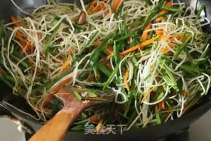 Make Three Spring Rolls step 5